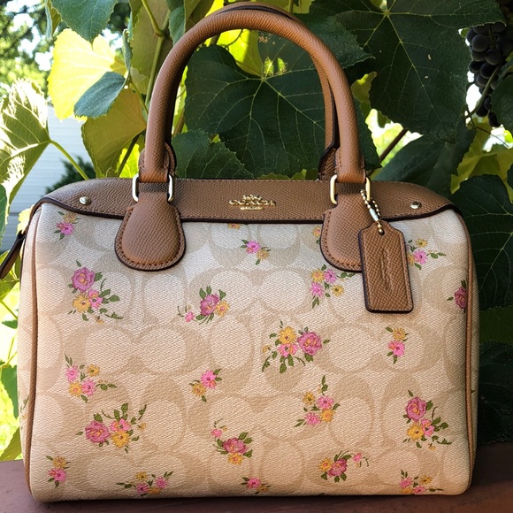 Coach Handbags - 🍒FINAL PRICE🍒COACH SIGNATURE FLORAL SATCHEL